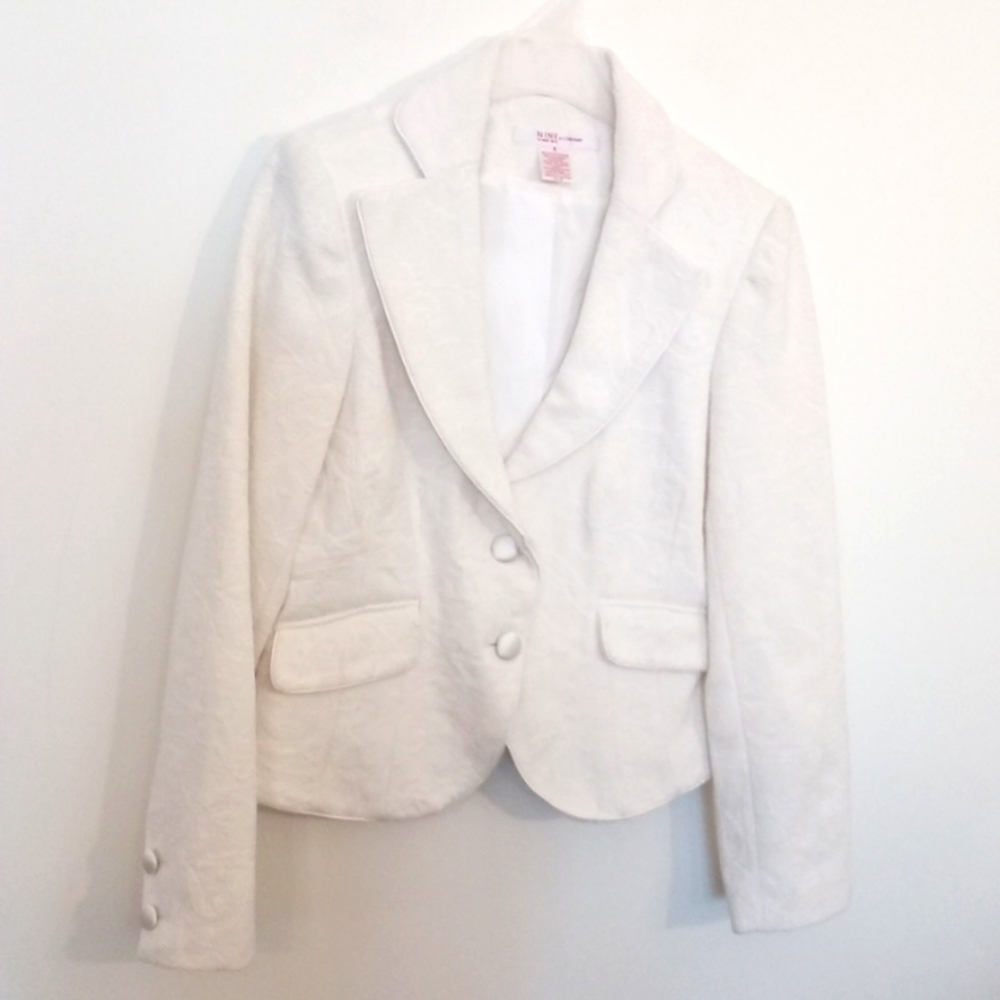 Nine & Co Women's Ivory Velvet Jacquard Hourglass Two Button Blazer Size 6
